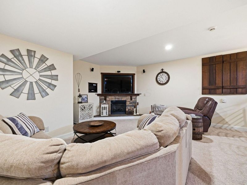 2643 Sandhurst Drive, Lewis Center, OH 43035 Photo 56