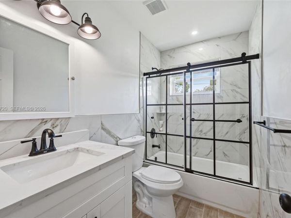 6900 NW 14th St, Plantation, FL 33313