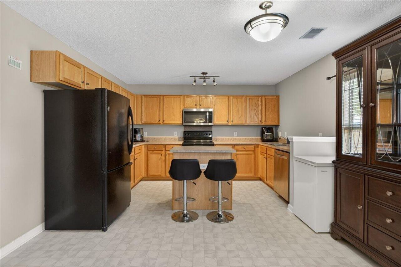 102 Vinca Drive Photo 15
