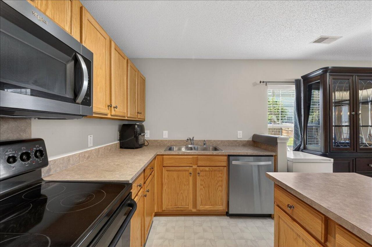 102 Vinca Drive Photo 19