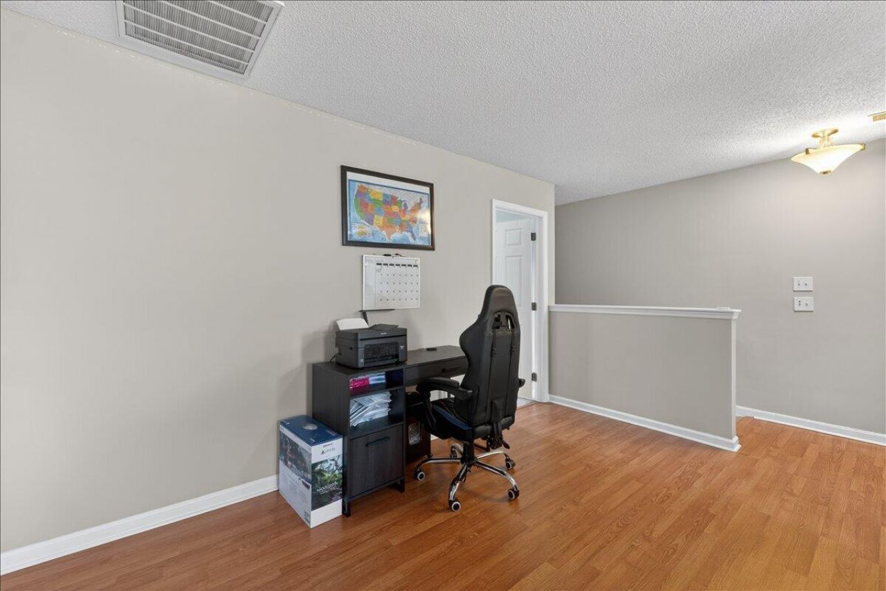 102 Vinca Drive Photo 29