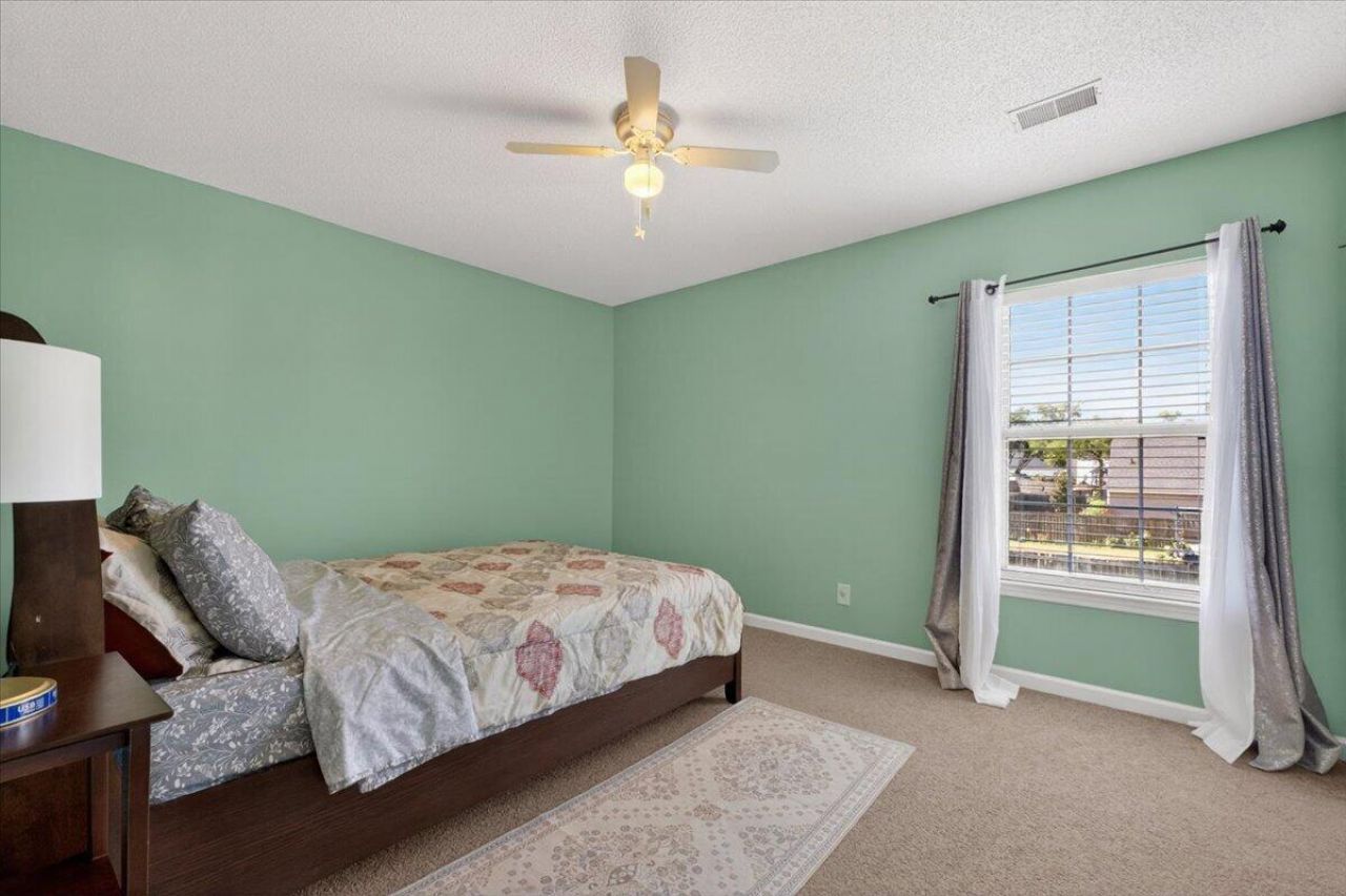 102 Vinca Drive Photo 35