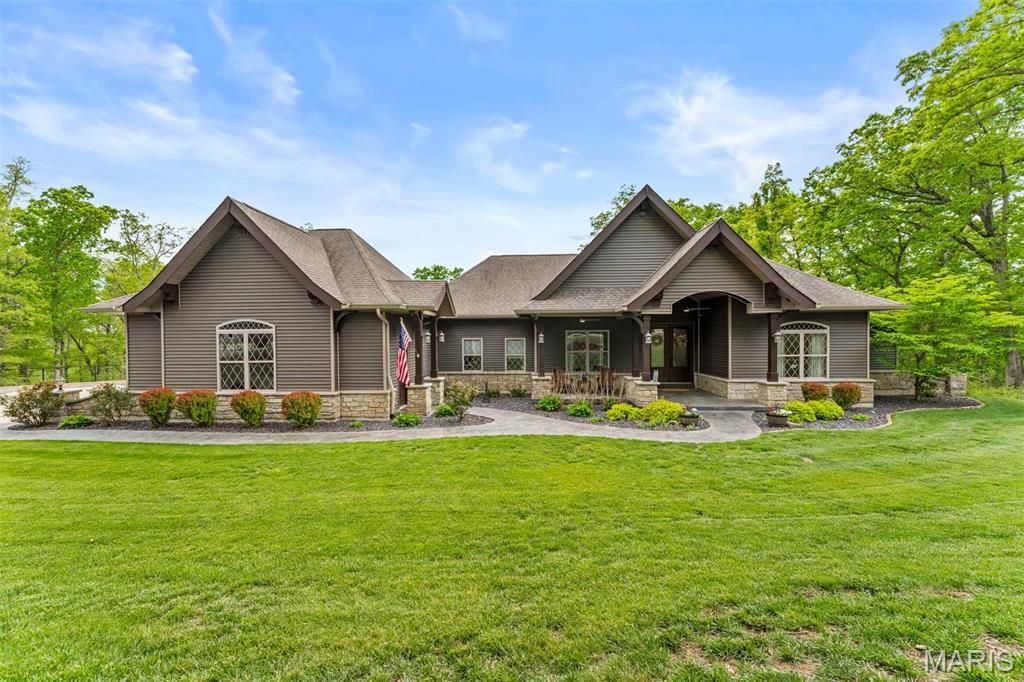 24 Kniess Court , Troy, MO 63379 Main Photo