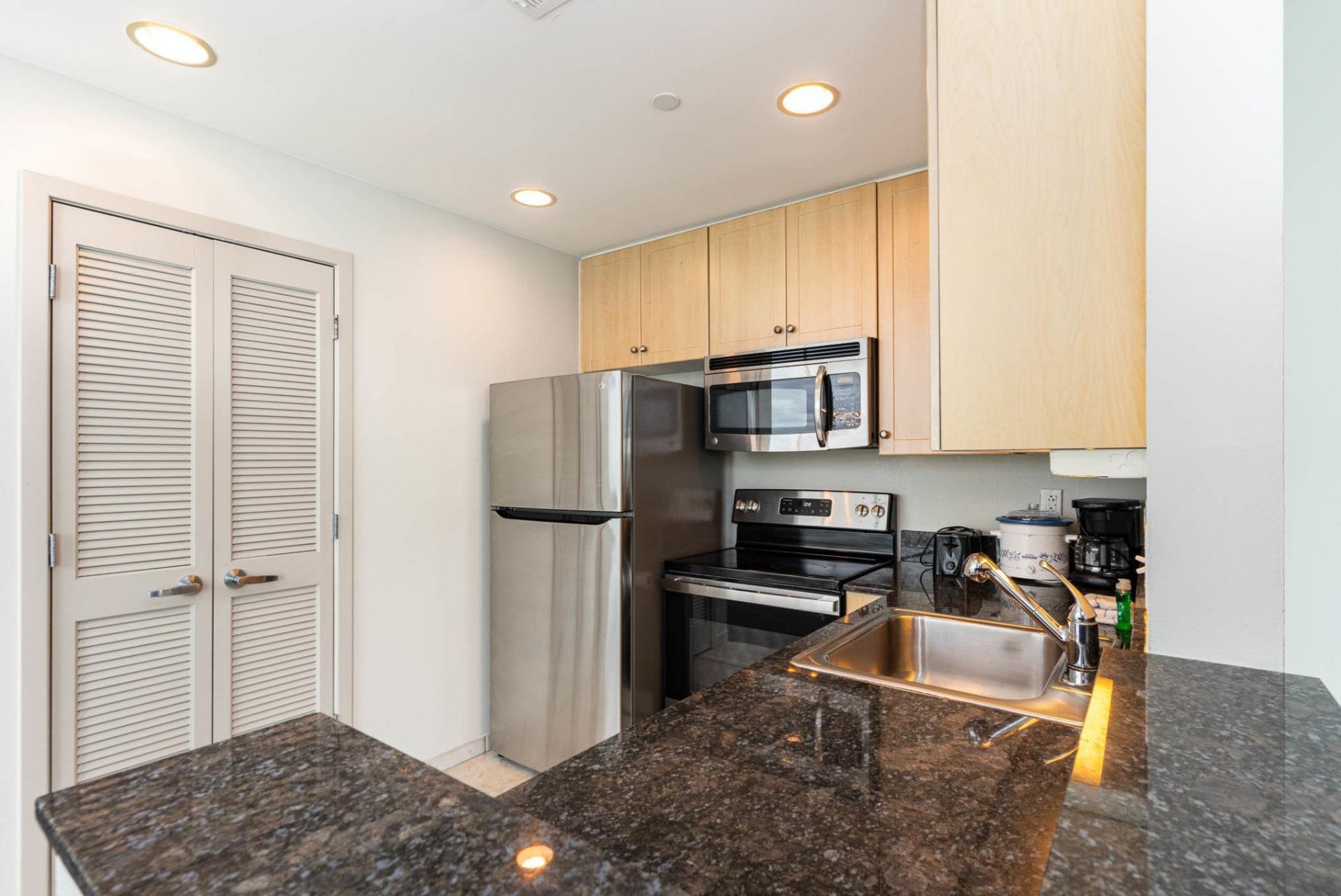 107 S Ocean Blvd. Photo 8