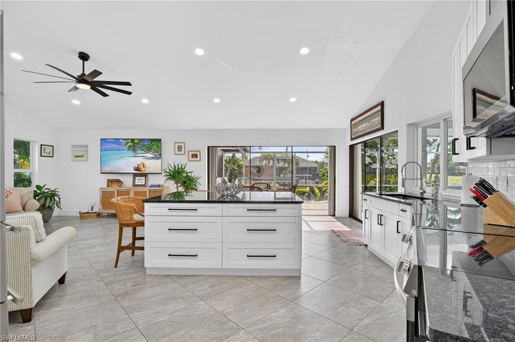 4225 SW 2nd Ave, Cape Coral, FL 33914 Photo