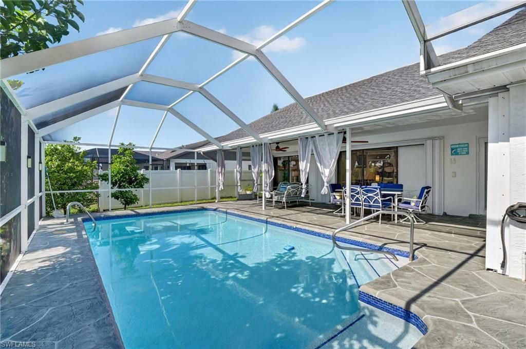 4225 SW 2nd Ave, Cape Coral, FL 33914 Photo