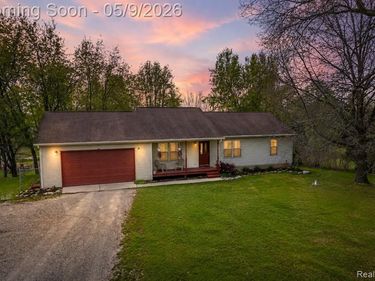 11119 Garrett Drive, Handy Twp, MI 48836