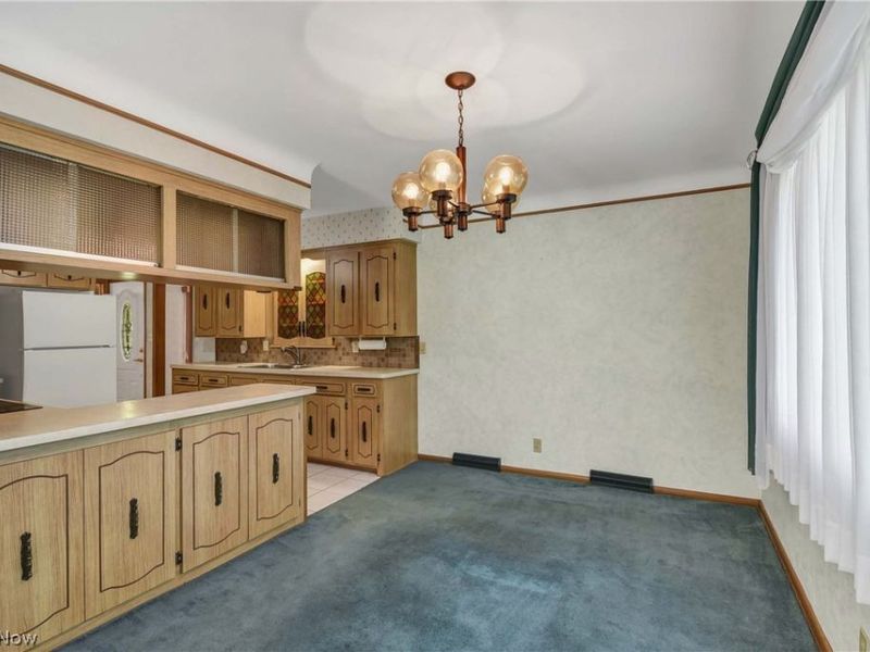8089 Wesley Drive, Strongsville, OH 44136 Photo 10