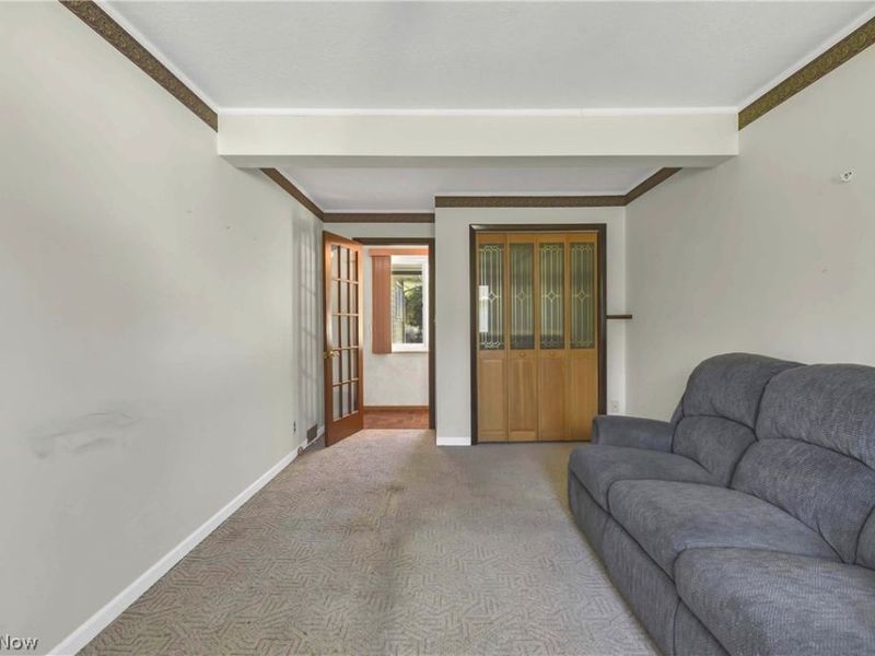 8089 Wesley Drive, Strongsville, OH 44136 Photo 17