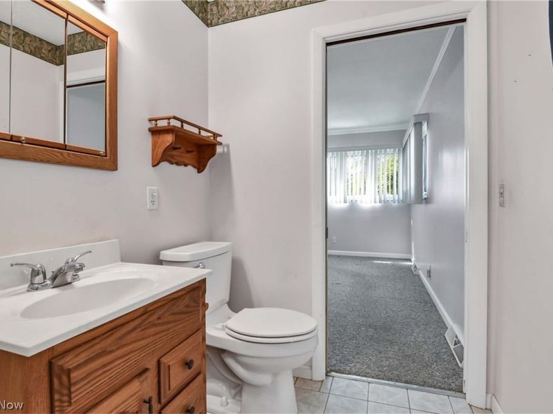 8089 Wesley Drive, Strongsville, OH 44136 Photo 19