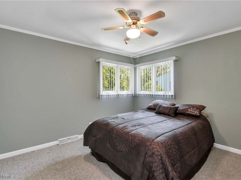 8089 Wesley Drive, Strongsville, OH 44136 Photo 23