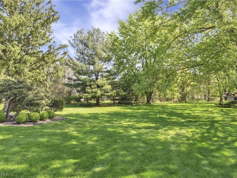 8089 Wesley Drive, Strongsville, OH 44136 Photo 39