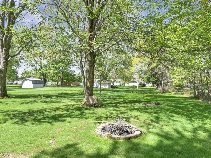8089 Wesley Drive, Strongsville, OH 44136 Photo 41