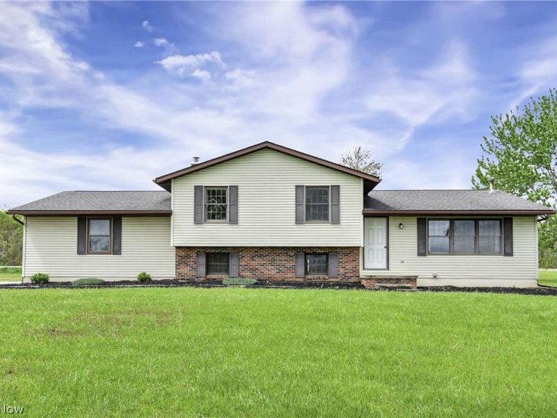 9550 Spencer Road, Homerville, OH 44235 Photo 1