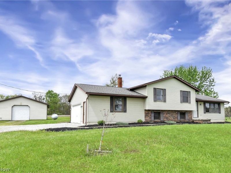 9550 Spencer Road, Homerville, OH 44235 Photo 2