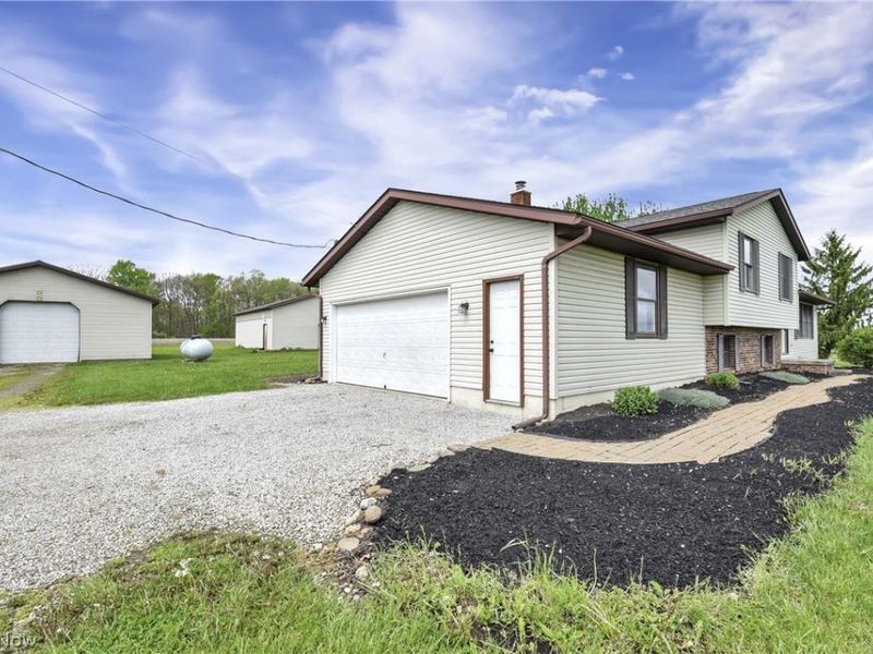 9550 Spencer Road, Homerville, OH 44235 Photo 3