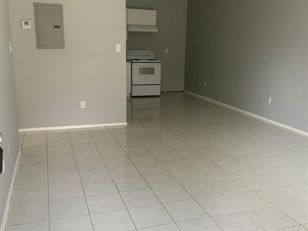 6818 Tiki Ln, Unit 3, Pensacola, FL 32503