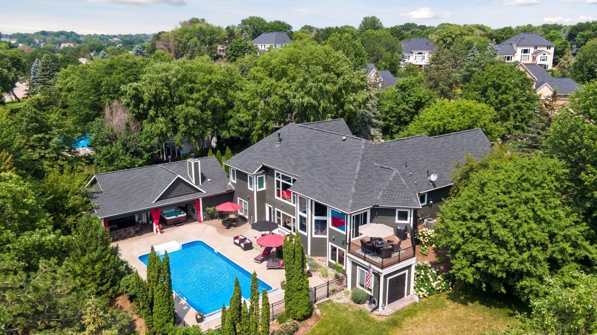 3832 Fairway Terrace, Woodbury, MN 55125