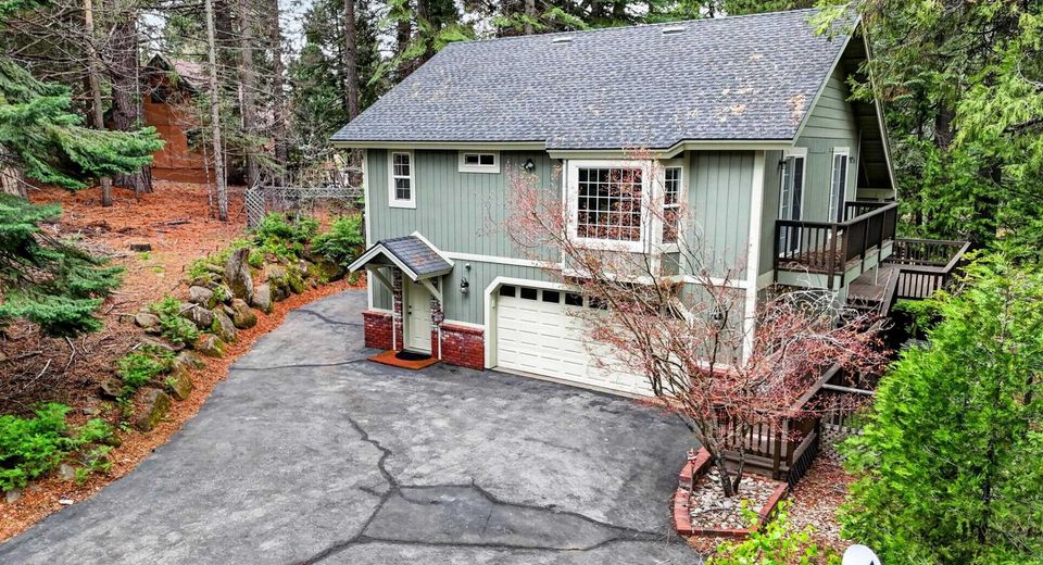 1220 Lynx Road, Lake Almanor, CA 96137 Photo