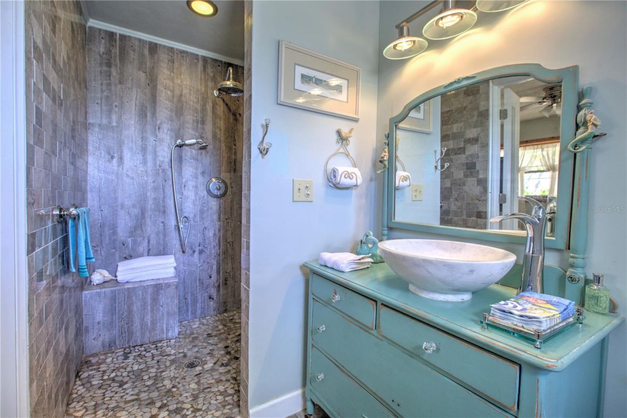 825 E 23rd Avenue, New Smyrna Beach, FL 32169 Photo