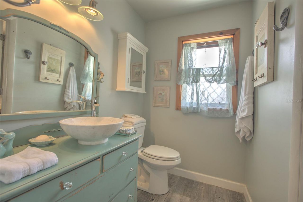 825 E 23rd Avenue, New Smyrna Beach, FL 32169 Photo