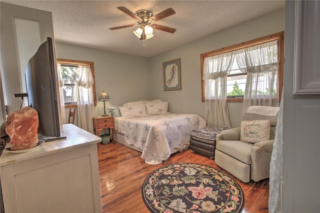 825 E 23rd Avenue, New Smyrna Beach, FL 32169 Photo