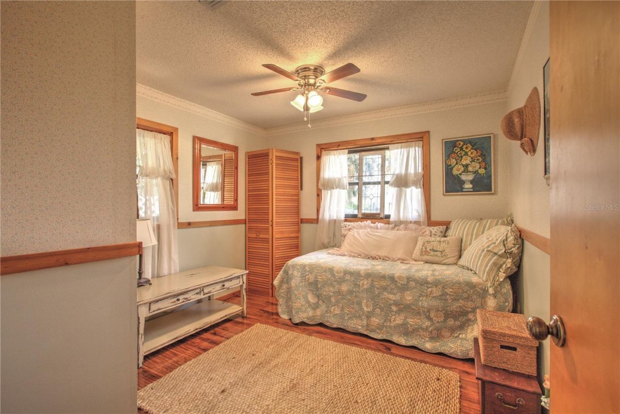 825 E 23rd Avenue, New Smyrna Beach, FL 32169 Photo