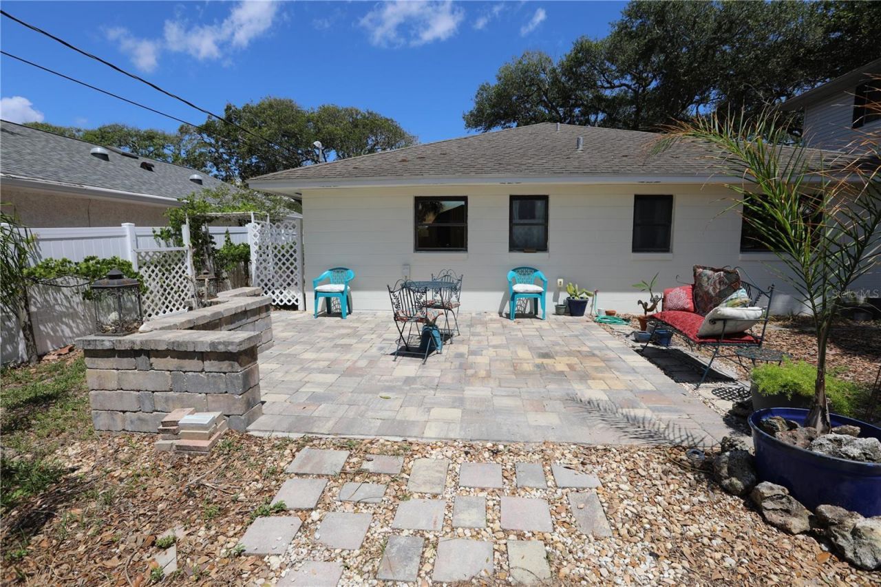825 E 23rd Avenue, New Smyrna Beach, FL 32169 Photo
