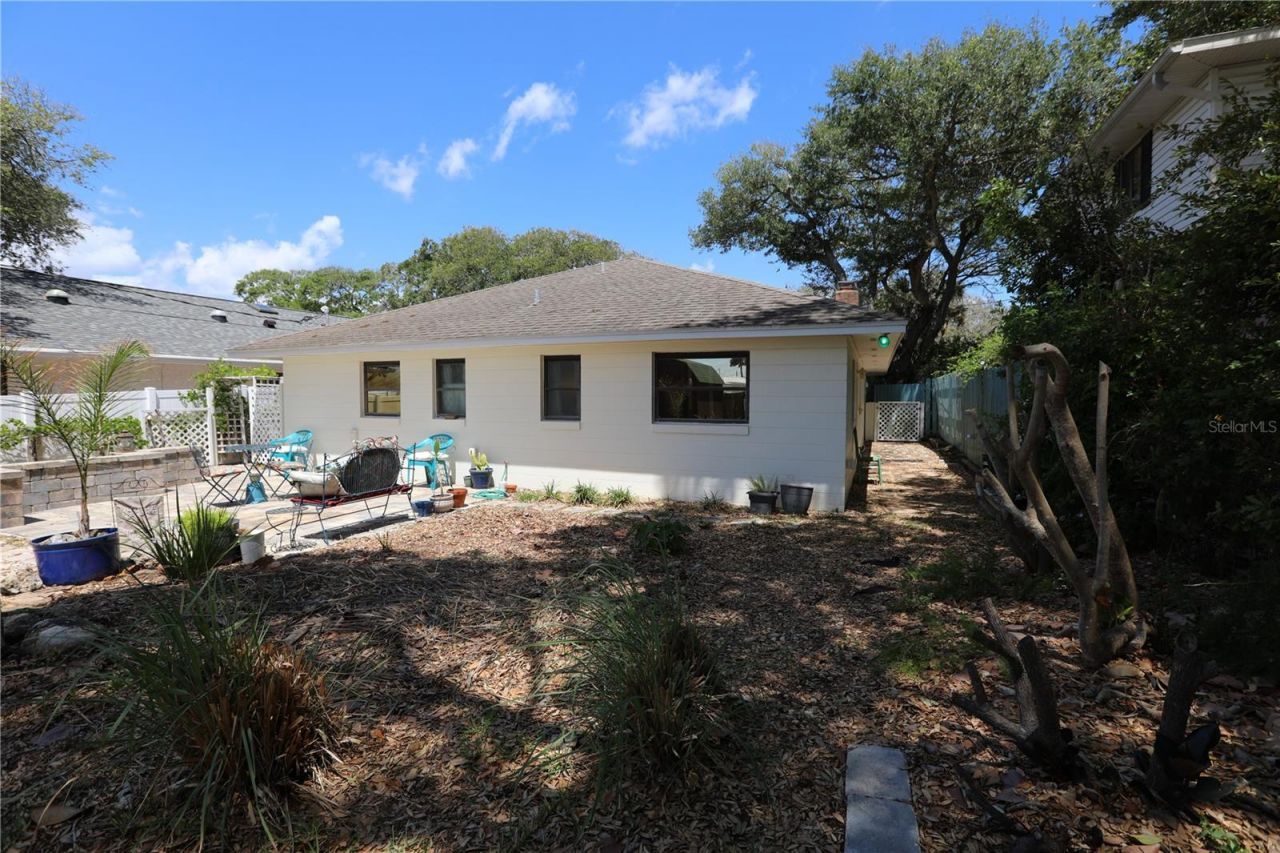 825 E 23rd Avenue, New Smyrna Beach, FL 32169 Photo