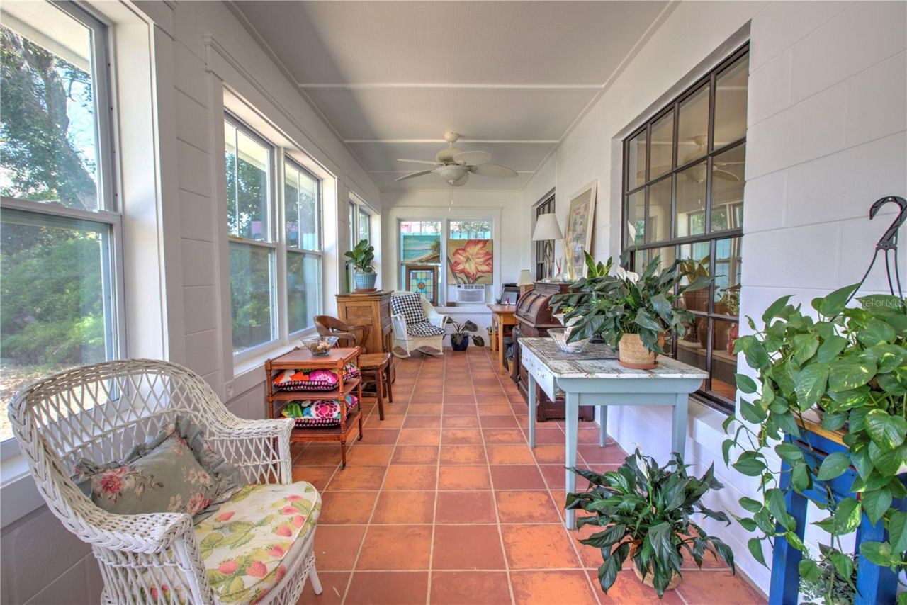 825 E 23rd Avenue, New Smyrna Beach, FL 32169 Photo