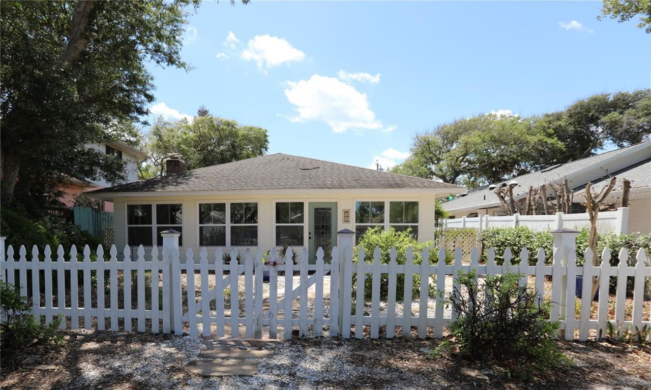 825 E 23rd Avenue, New Smyrna Beach, FL 32169 Photo