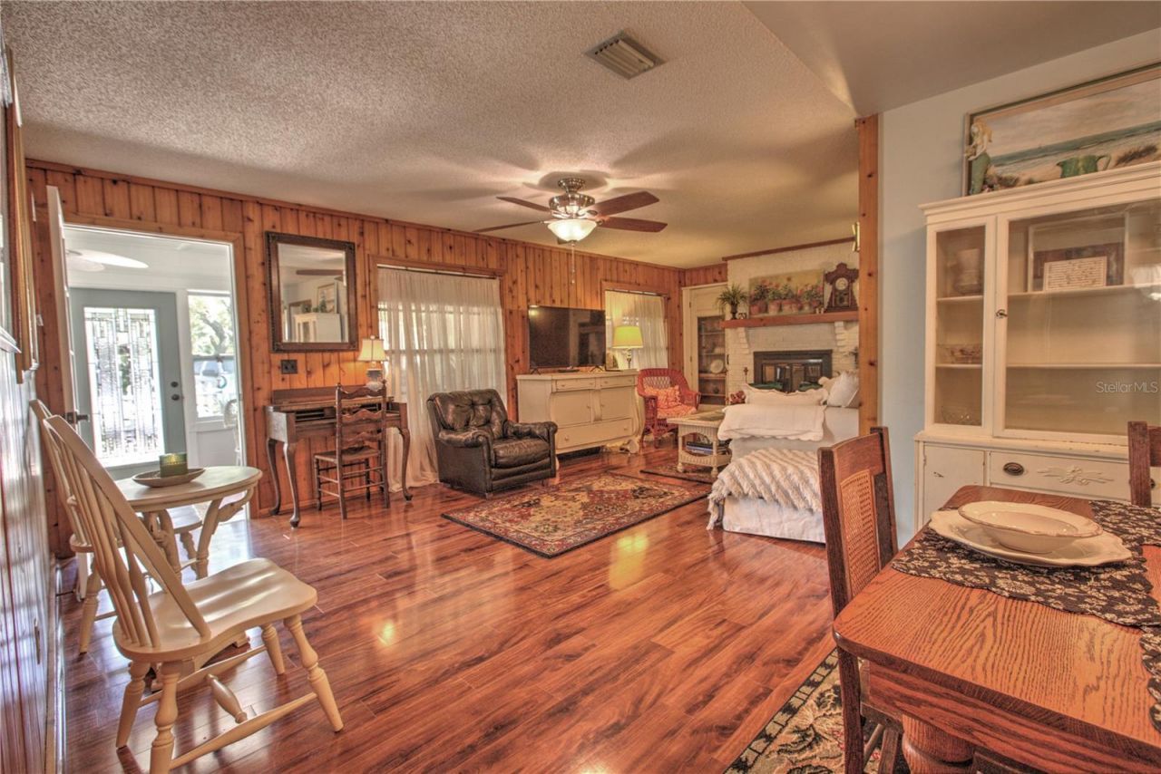 825 E 23rd Avenue, New Smyrna Beach, FL 32169 Photo