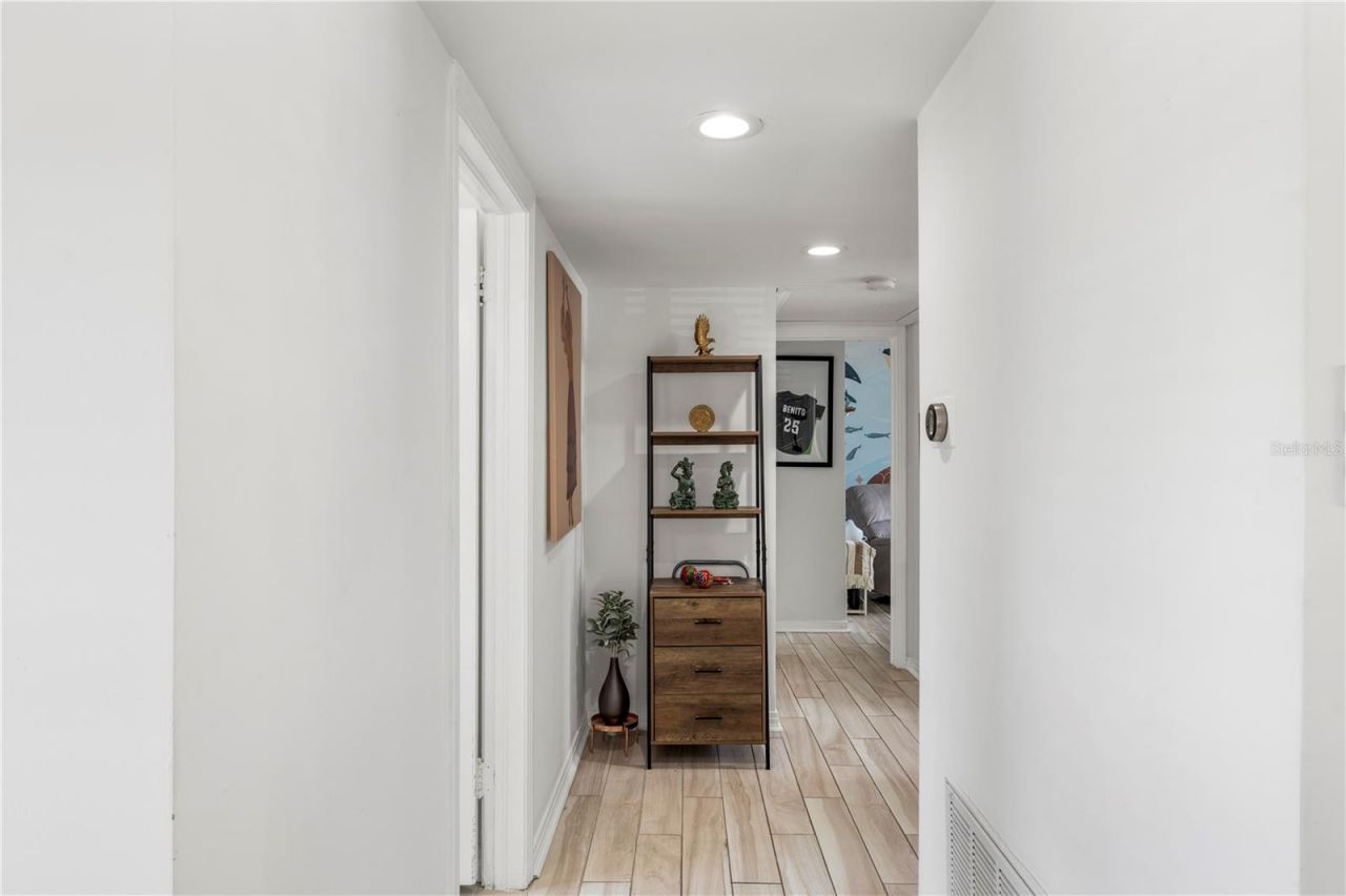 2125 W Hiawatha Street, Tampa, FL 33604 Photo