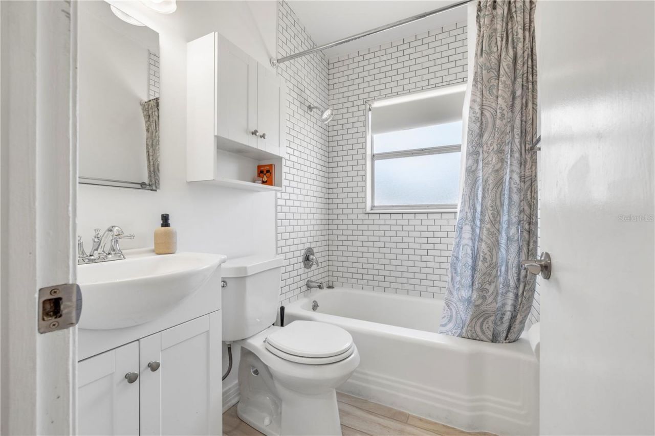 2125 W Hiawatha Street, Tampa, FL 33604 Photo