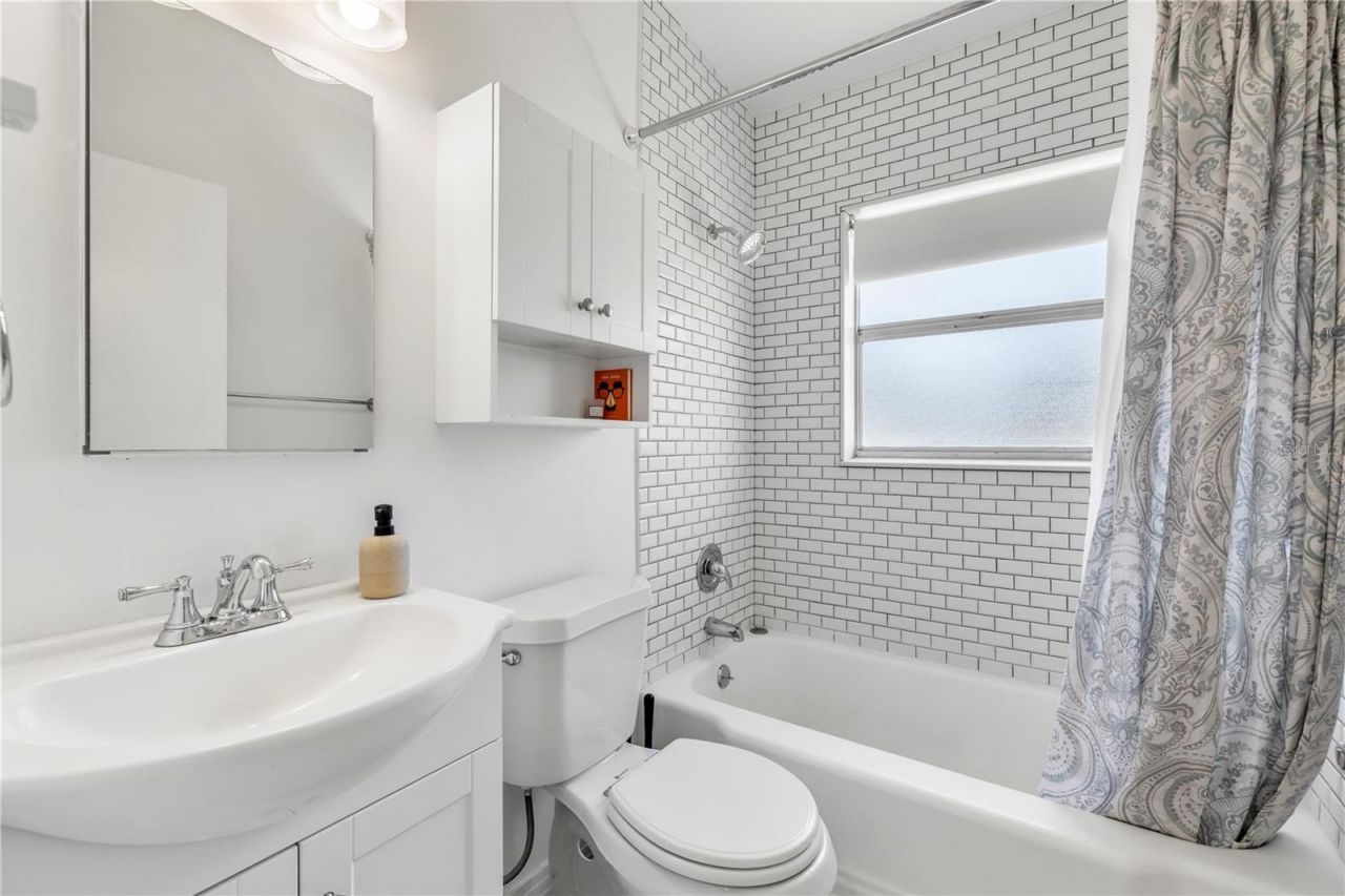 2125 W Hiawatha Street, Tampa, FL 33604 Photo