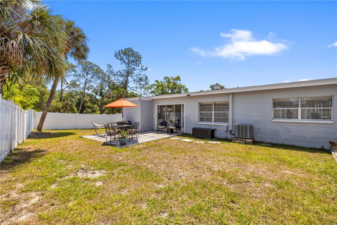 2125 W Hiawatha Street, Tampa, FL 33604 Photo
