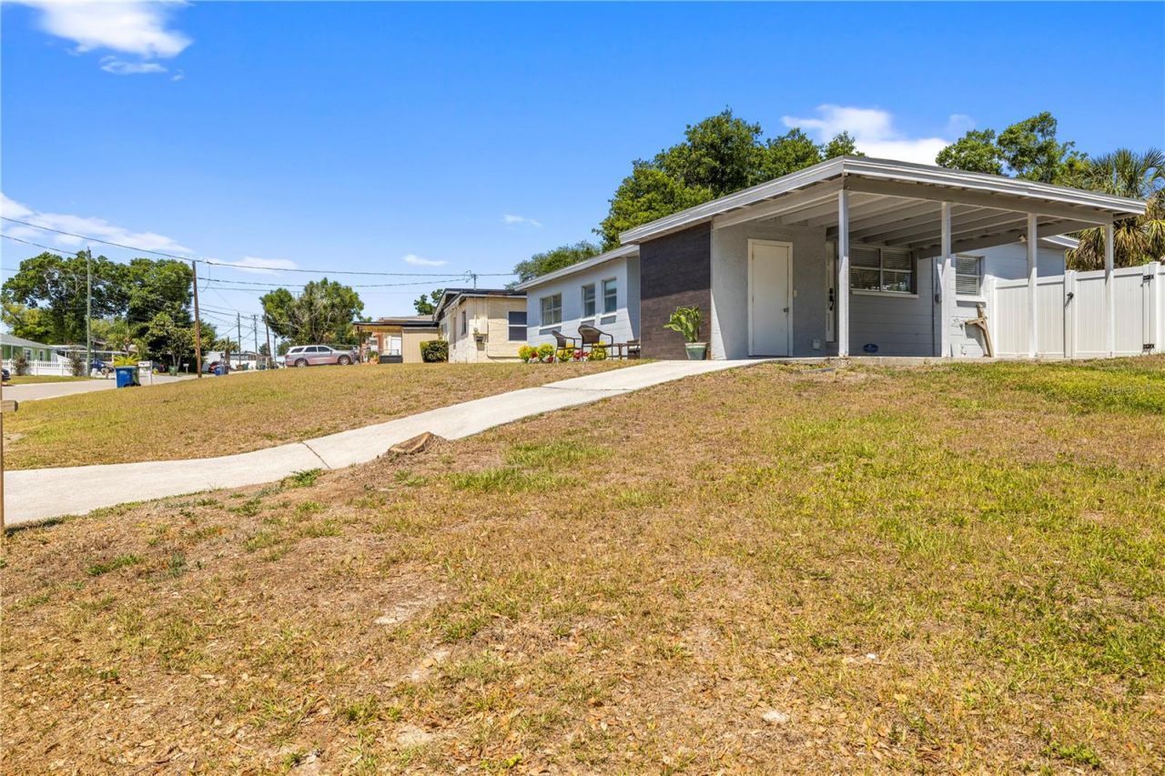 2125 W Hiawatha Street, Tampa, FL 33604 Photo