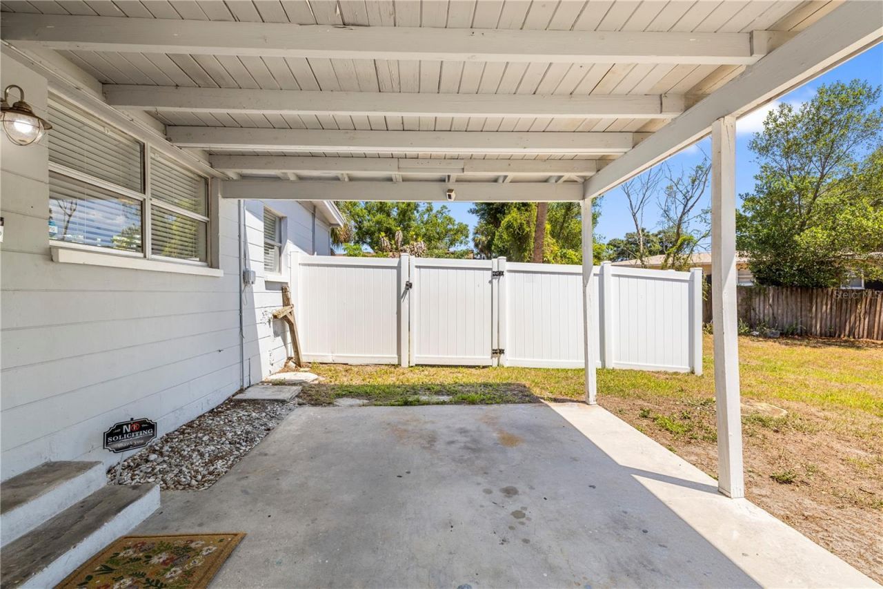 2125 W Hiawatha Street, Tampa, FL 33604 Photo