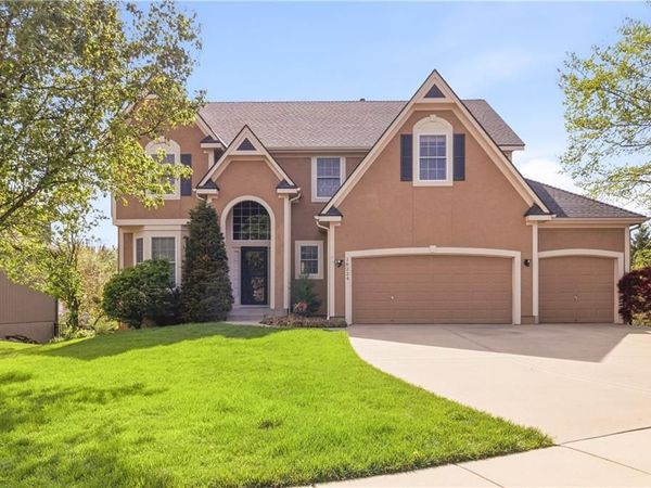 16224 Birch Street, Overland Park, KS 66085