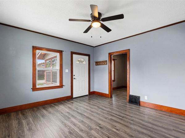2204 1st Avenue, Perry, IA 50022