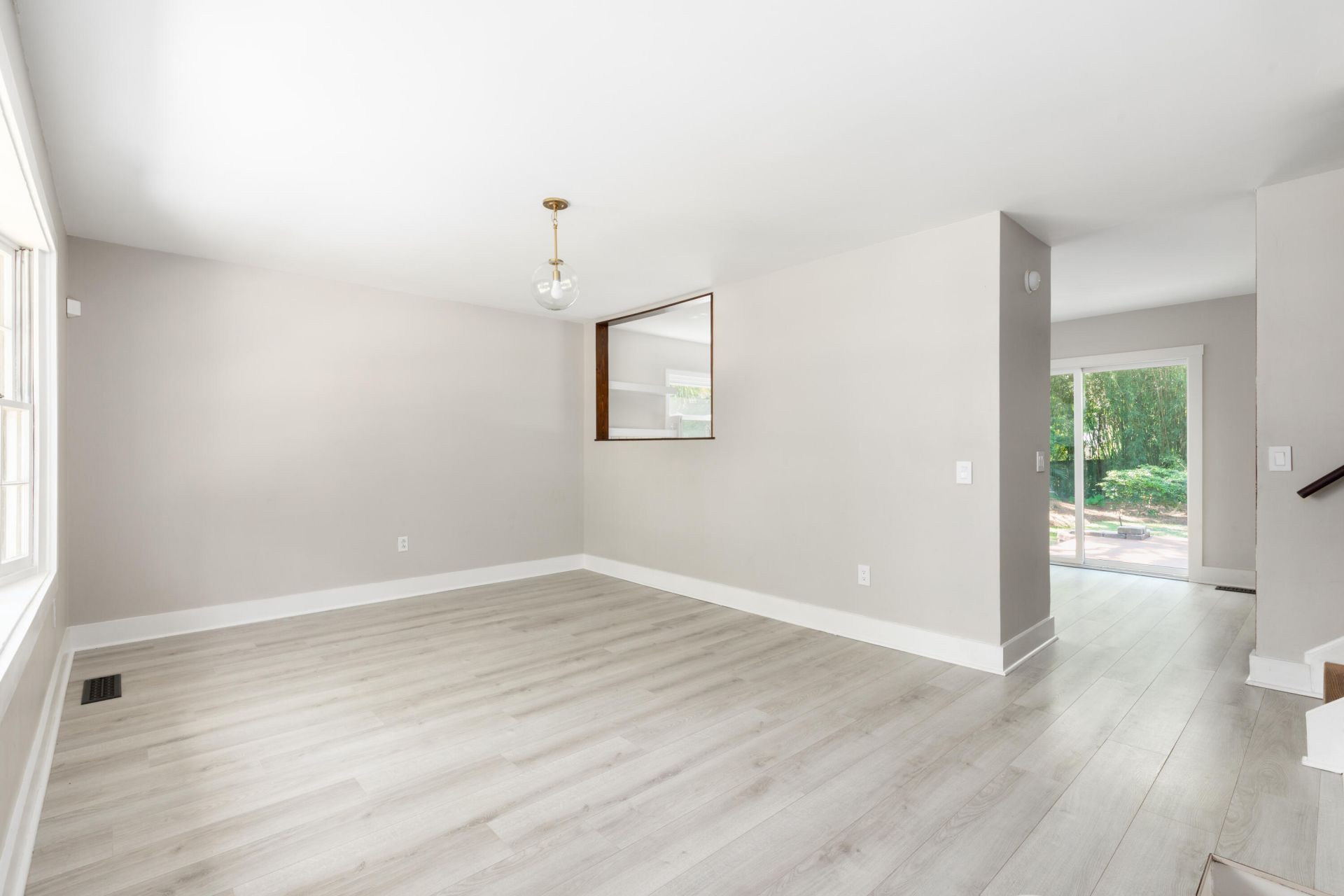 1741 Ashworth Lane Photo 10