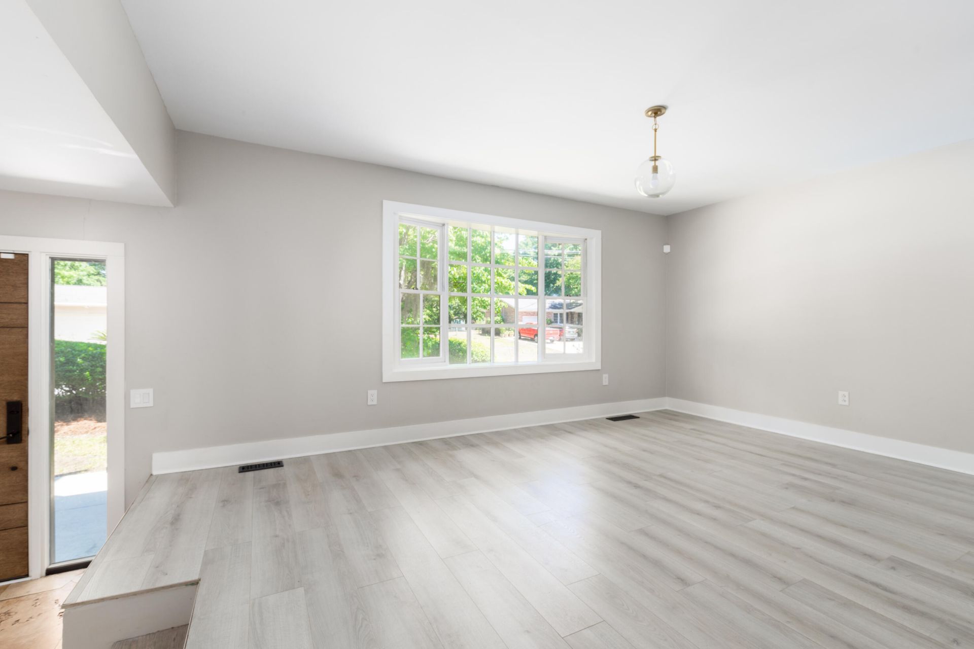 1741 Ashworth Lane Photo 13