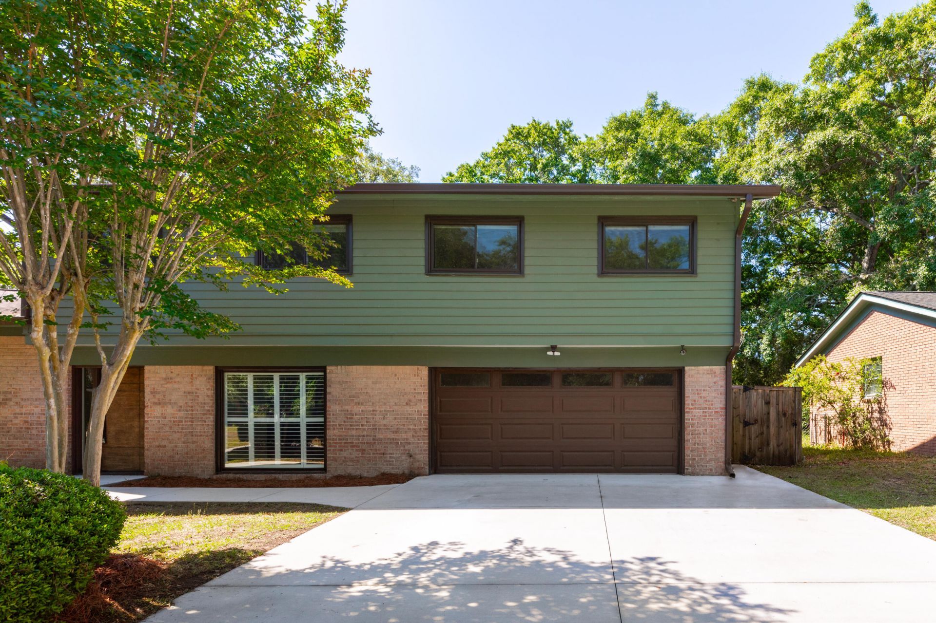 1741 Ashworth Lane Photo 3