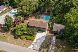 1741 Ashworth Lane photo 4
