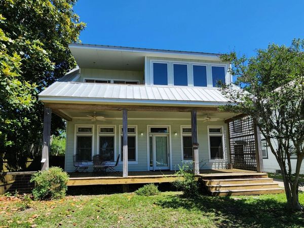 626 Water Street, Biloxi, MS 39530