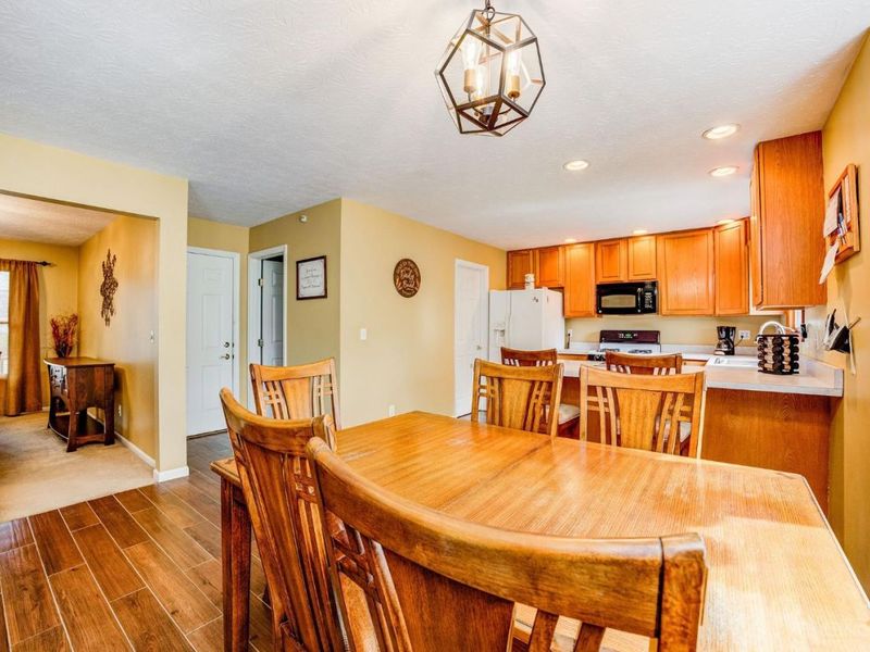 3830 Mack Avenue, Green Township, OH 45248 Photo 14