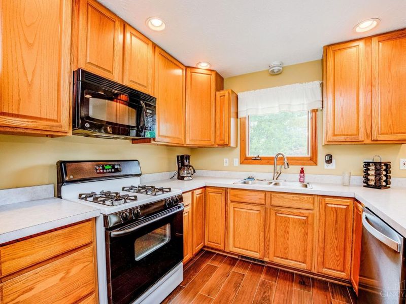 3830 Mack Avenue, Green Township, OH 45248 Photo 16