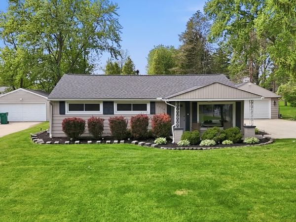 1758 Westwood Dr., Twinsburg, OH 44087