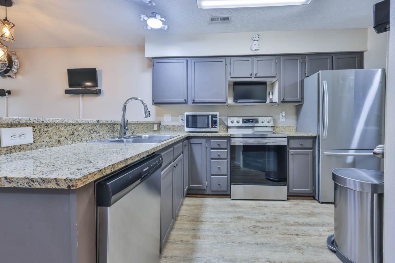 444 Red River Ct.  Photo 5