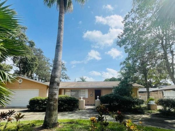 711 Lindenwood Circle, Ormond Beach, FL 32174